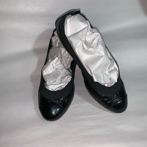 Chanel Metallic Silver/Black Canvas And Patent Leather CC Ballet Flats Size 37  Chanel